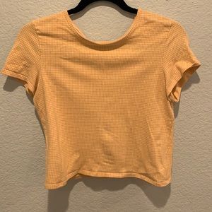 American eagle cropped yellow/white plad tee shirt